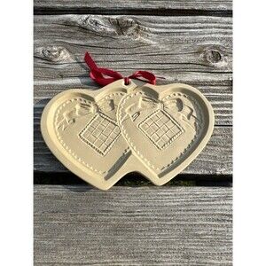 Brown Bag Cookie Art Twin Quilted Heart Clay Cookie Mold 1988